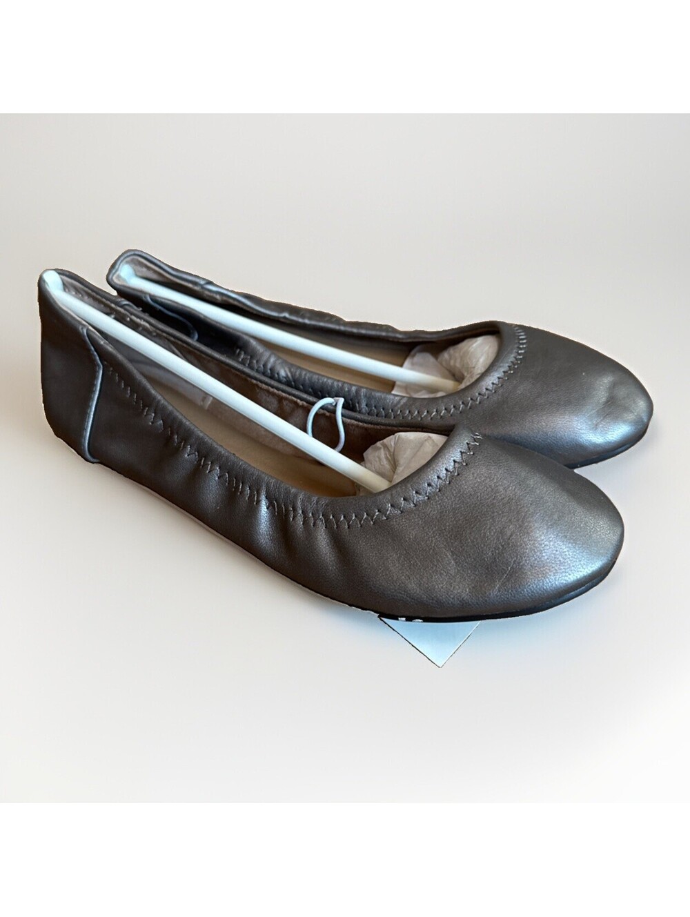 NEW NWT Amazon Essentials Silver Gunmetal Ballet Flats Shoes Ladies Size 10 W
